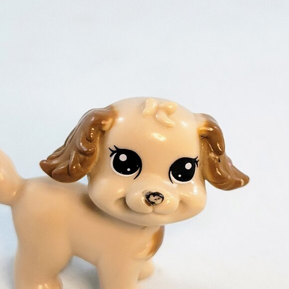 Dollhouse Pet Dog Fisher-Price Figurine Vintage Read - Picture 6 of 7